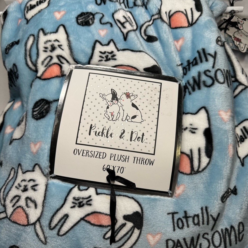 Oversized Plush Throw Blanket - Light Blue Cat Print